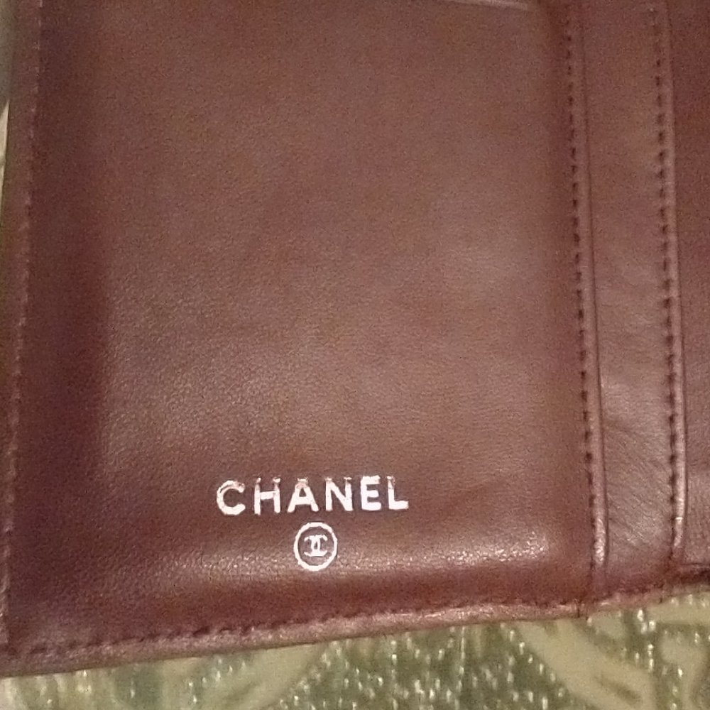 CHANEL Flap Wallet - Picture 12 of 16